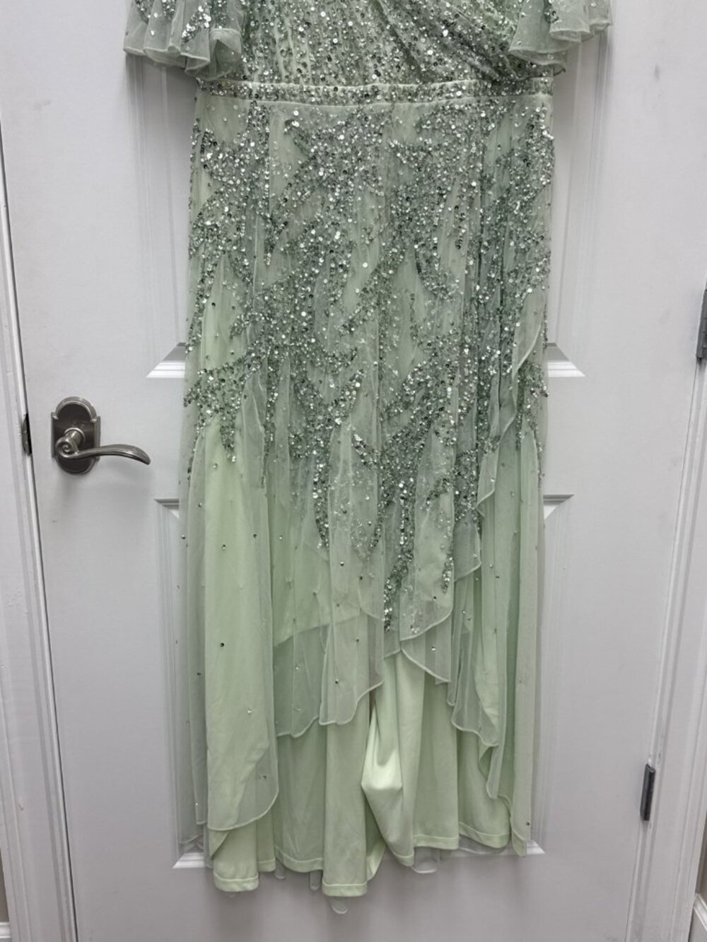 Mac Duggal Size 16 Sage Green 93681 Gown Sequined Butterfly Sleeve Cocktail NWT - Picture 7 of 12